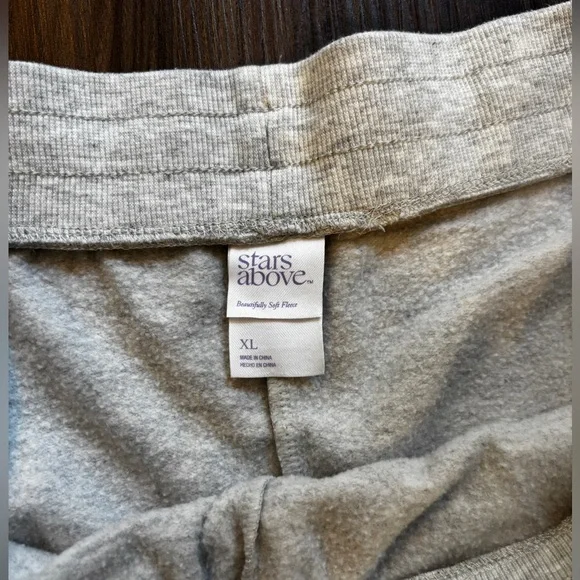 Stars Above Fleece Lounge Pants - Picture 4 of 6